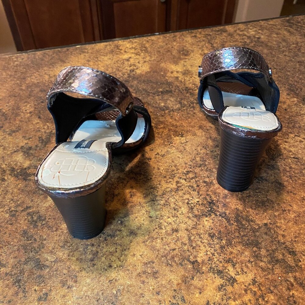 SANDALS - Picture 6 of 7